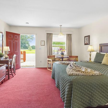 Blue Spruce Inn & Suites Valatie Luaran gambar